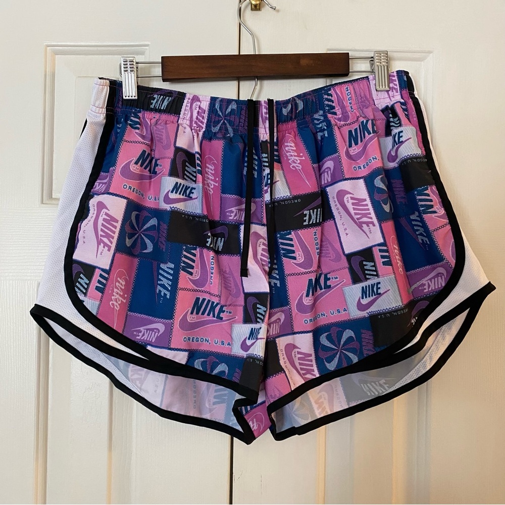 Nike dri fit shorts, pink pattern, size XL, great condition